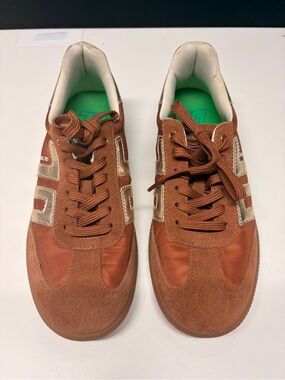 Back 70 Streetwear Ghost sneakers